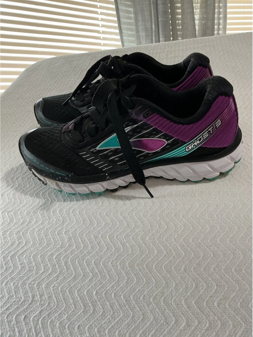 Brooks Ghost 13 women's Running Sneakers Size 9